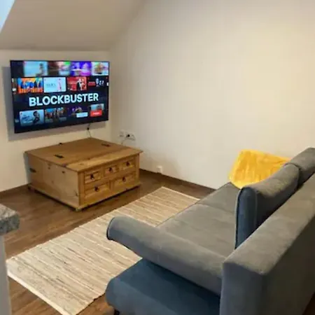 Wunderschoen Gelegene Im Zentrum Von Apartamento Zell an der Mosel