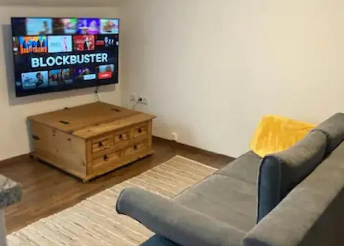 Wunderschoen Gelegene Im Zentrum Von Appartement Zell